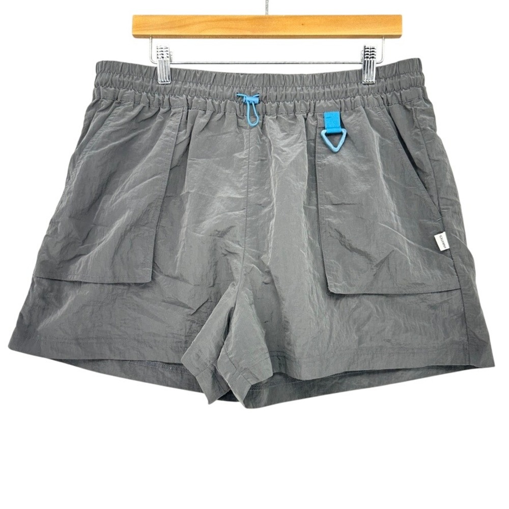 Fabletics Women's Heights Shimmer Cargo Shorts XL Grey Nylon Utility Gorpcore